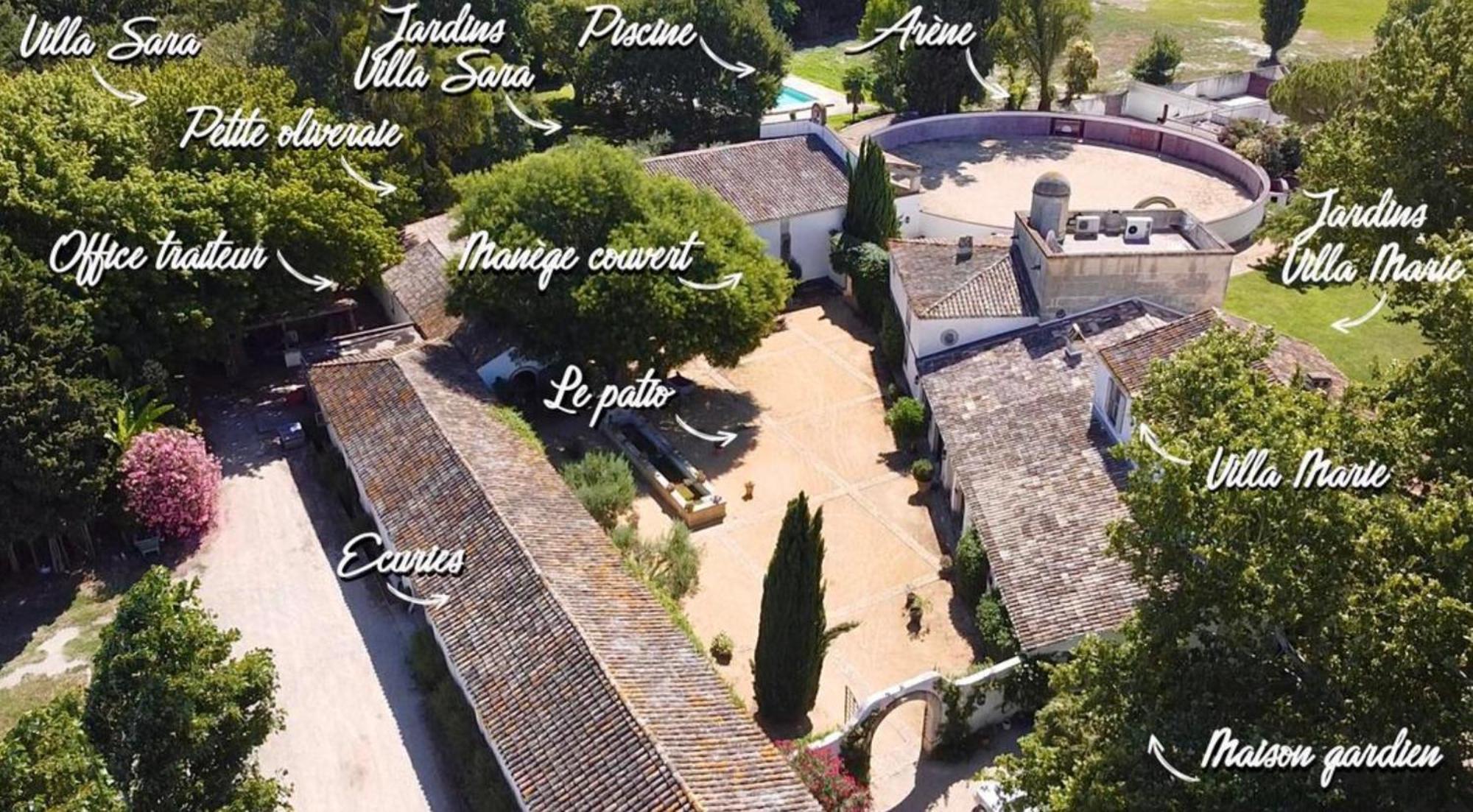 Mas Des Becasses, En Provence - 22 Personnes Villa อาร์ลส์ ภายนอก รูปภาพ