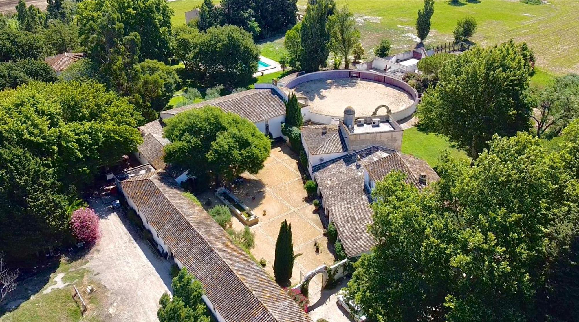 Mas Des Becasses, En Provence - 22 Personnes Villa อาร์ลส์ ภายนอก รูปภาพ