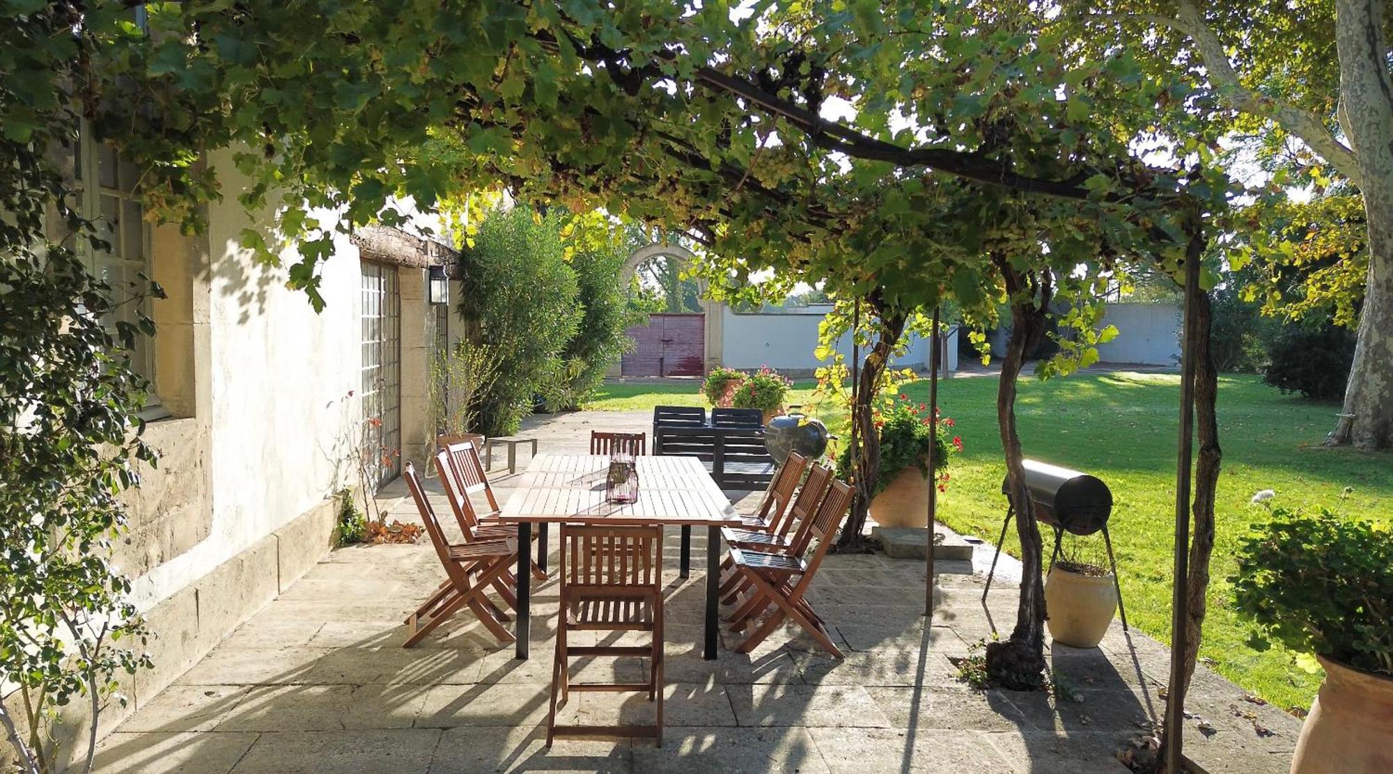 Mas Des Becasses, En Provence - 22 Personnes Villa อาร์ลส์ ภายนอก รูปภาพ