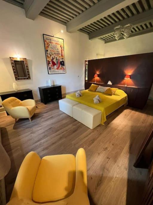 Mas Des Becasses, En Provence - 22 Personnes Villa อาร์ลส์ ภายนอก รูปภาพ
