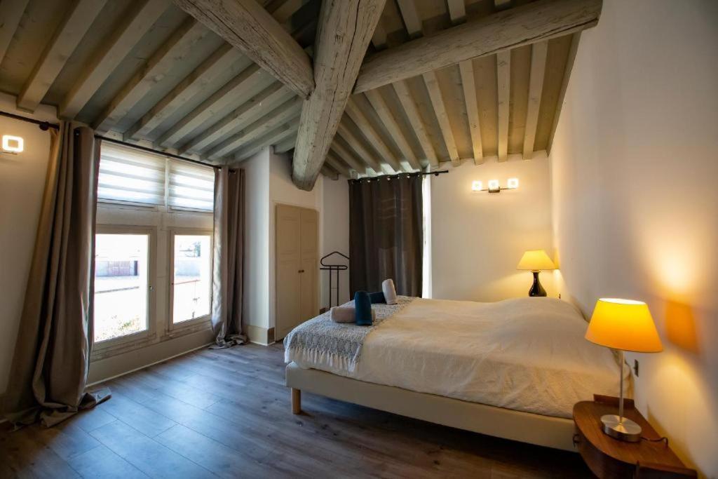 Mas Des Becasses, En Provence - 22 Personnes Villa อาร์ลส์ ภายนอก รูปภาพ